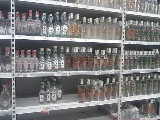 Ukraine_supermarket_vodka